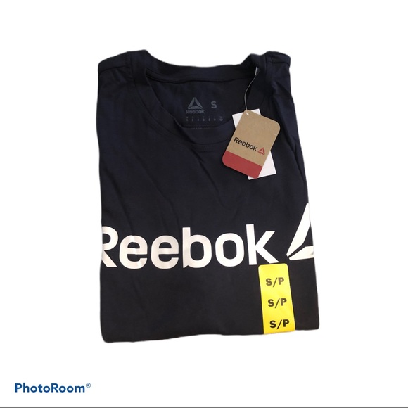☄️2 for $20 Brand new Reebok Linear Read Tee☄️ - Picture 2 of 4